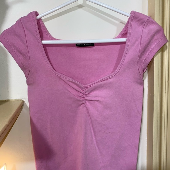 NWOT BRANDY MELVILLE PINK MABEL TOP - Picture 2 of 2
